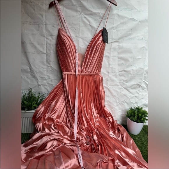 IEENA 1 FOR MAC DUGGAL Pleated Rose Gold Maxi Dresss size 12 women NWT $398 - Picture 6 of 11